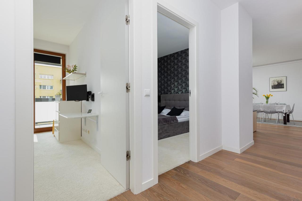 Ogrodowa Modern Apartment By Noclegi Renters ワルシャワ エクステリア 写真